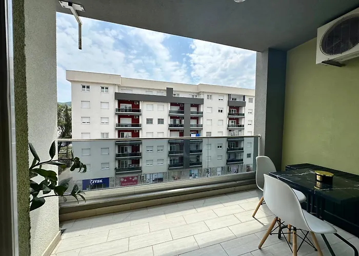 M&M Apartment